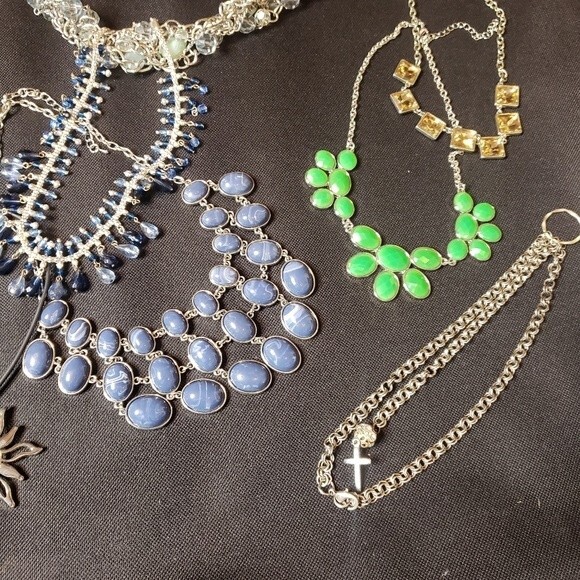 Costume Jewelry Bundle - Picture 5 of 8